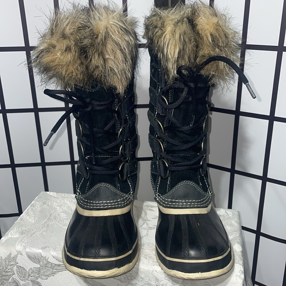Sorel Joan of Arctic Black Snow Boots Faux Fur Size 8 US - Picture 3 of 9